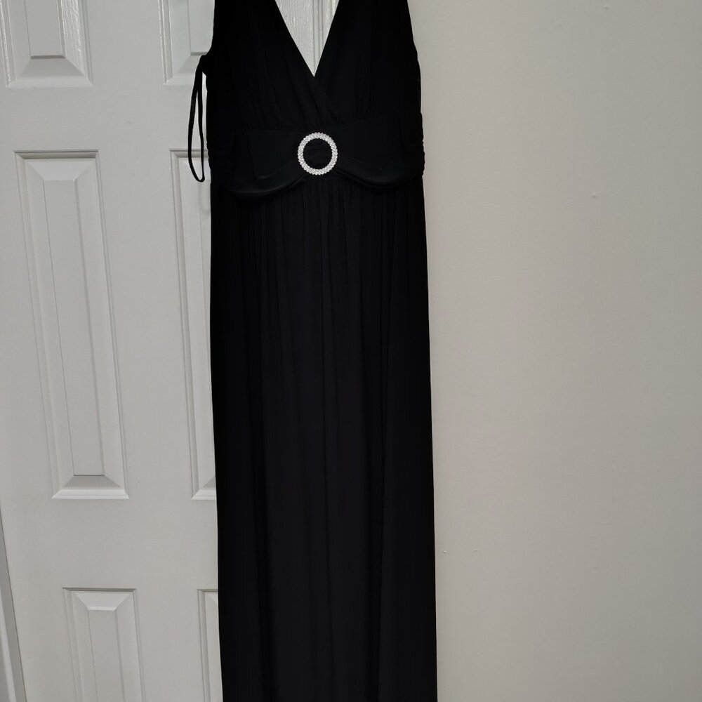 Maxi Elegant Dress - Picture 4 of 9